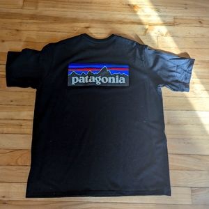 Patagonia Large Black Tee